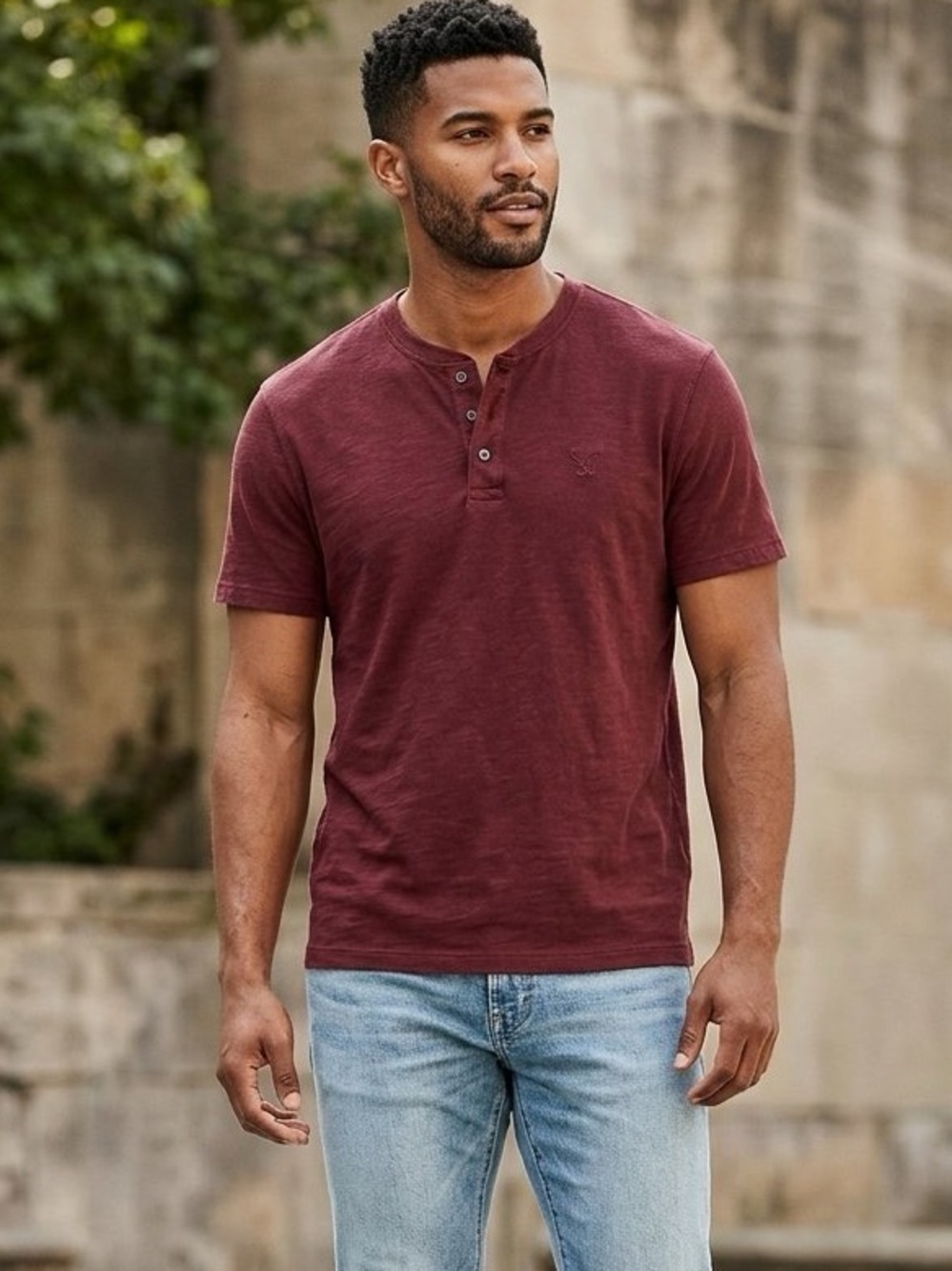 American Eagle Outfitters • Men's Burgundy Maroon Henley Shirt